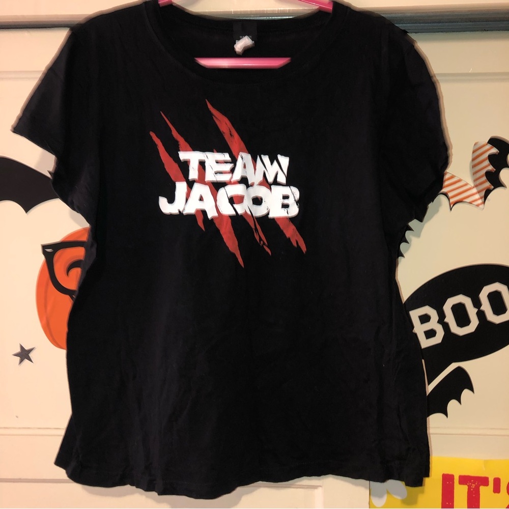 Twilight saga “team Jacob” plus size shirt size 2X
